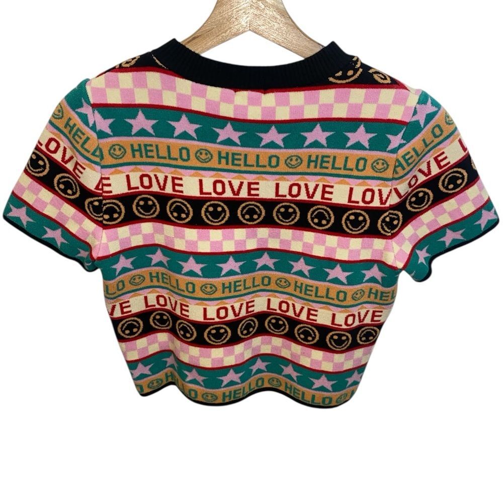 DEBUT Cropped Short Sleeve Sweater in Love Print - Picture 2 of 3
